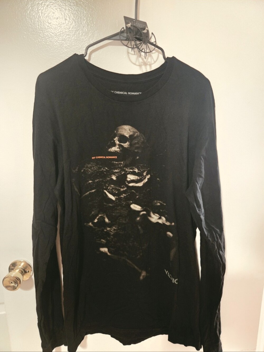 My Chemical Romance SWARM Tour Shirt & Danger Days Earrings BUNDLE